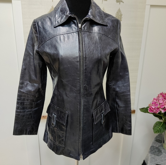 Danier Jackets & Blazers - Danier Leather Jacket - Small